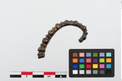 Foto von Bronzeknotenarmreif (NHMW-PRAE-024277)